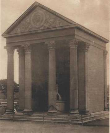 Early photo of the Temple of Minerva