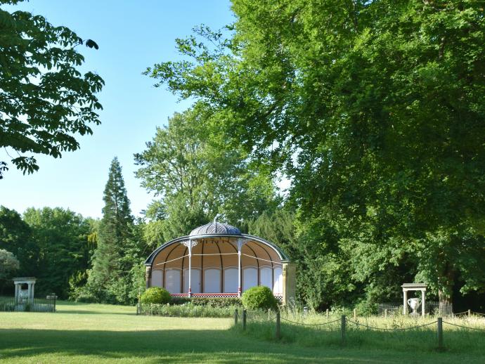 Royal Victoria Park - Bandstand
