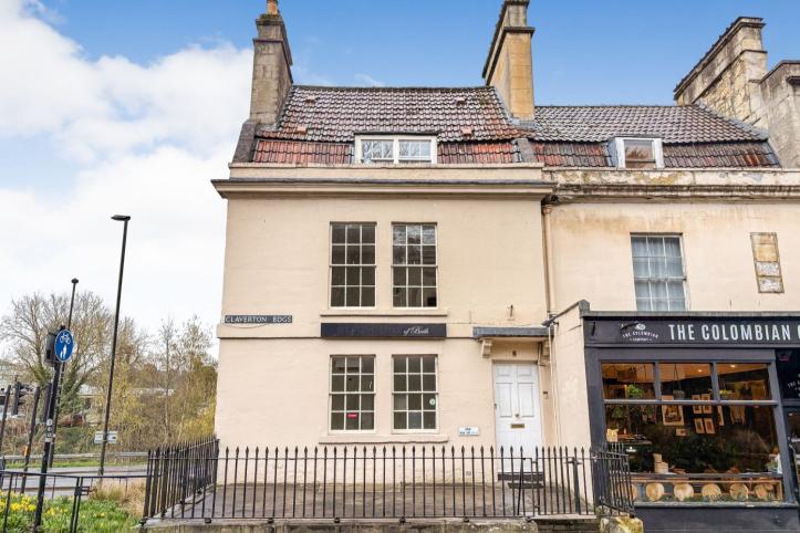 8 Claverton Buildings