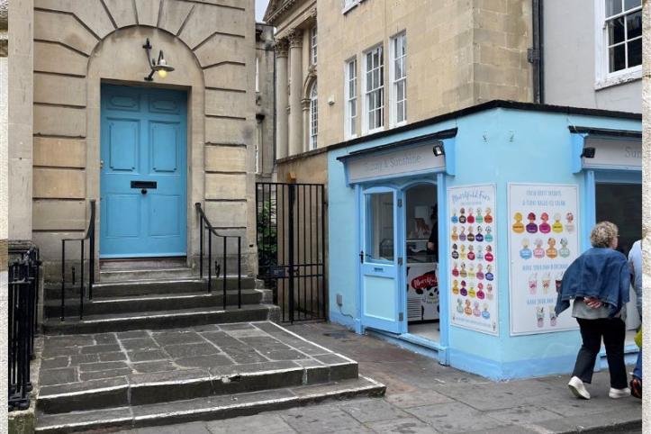 Ralph Allens Town Entrance