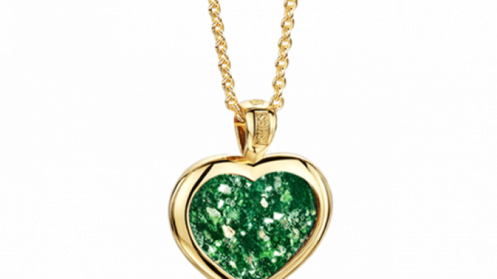 gold and green heart pendant