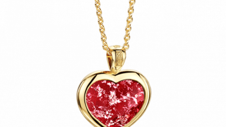 gold and ruby heart pendant