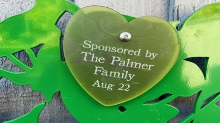 Memorial leaf with sample text